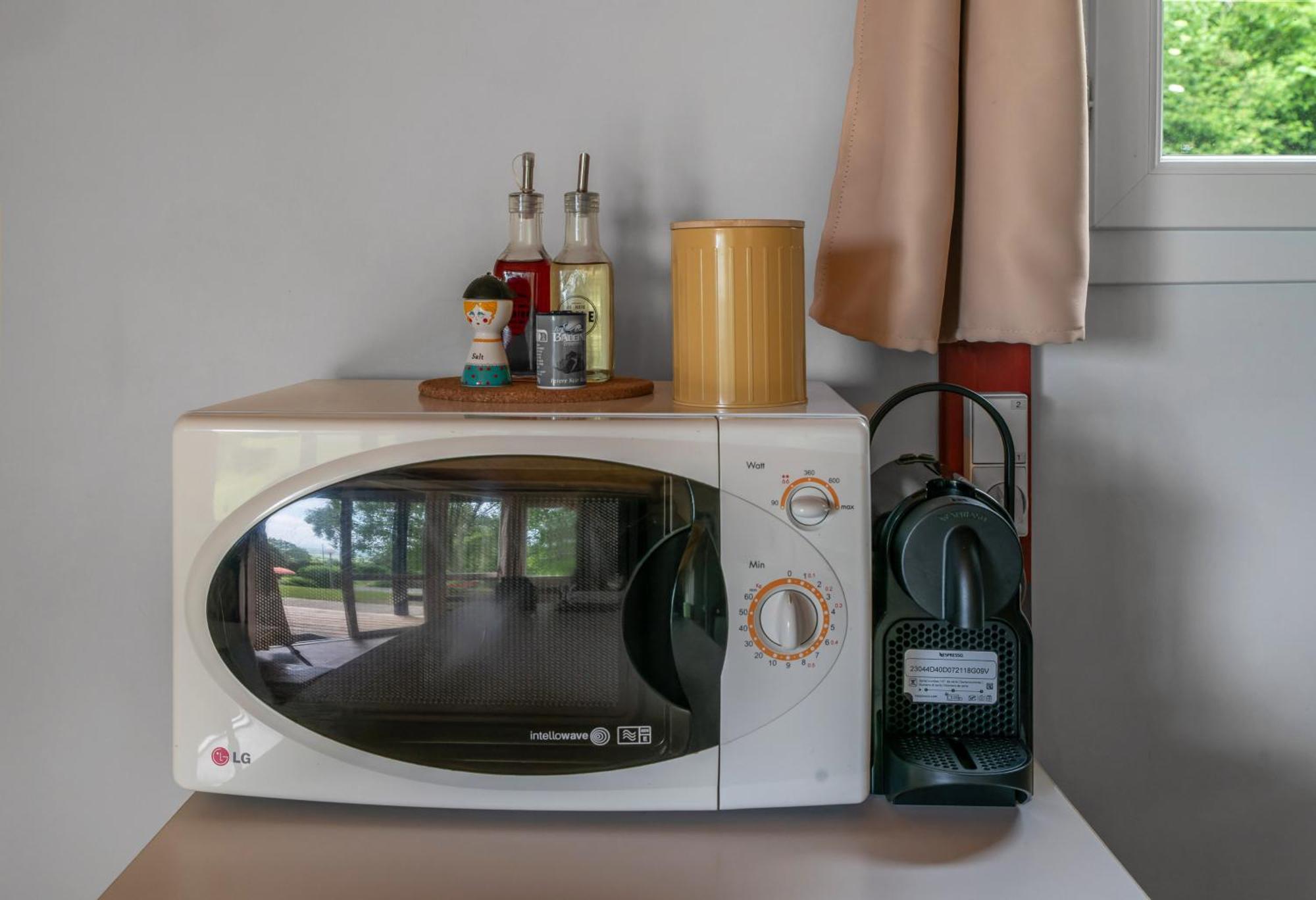 Camping Le Mont Libre - Cottage & Espace Nature - Gannat Bagian luar foto