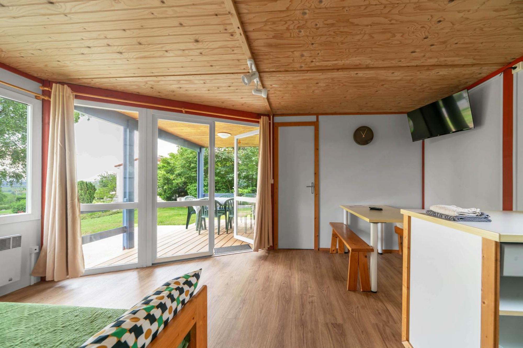 Camping Le Mont Libre - Cottage & Espace Nature - Gannat Bagian luar foto