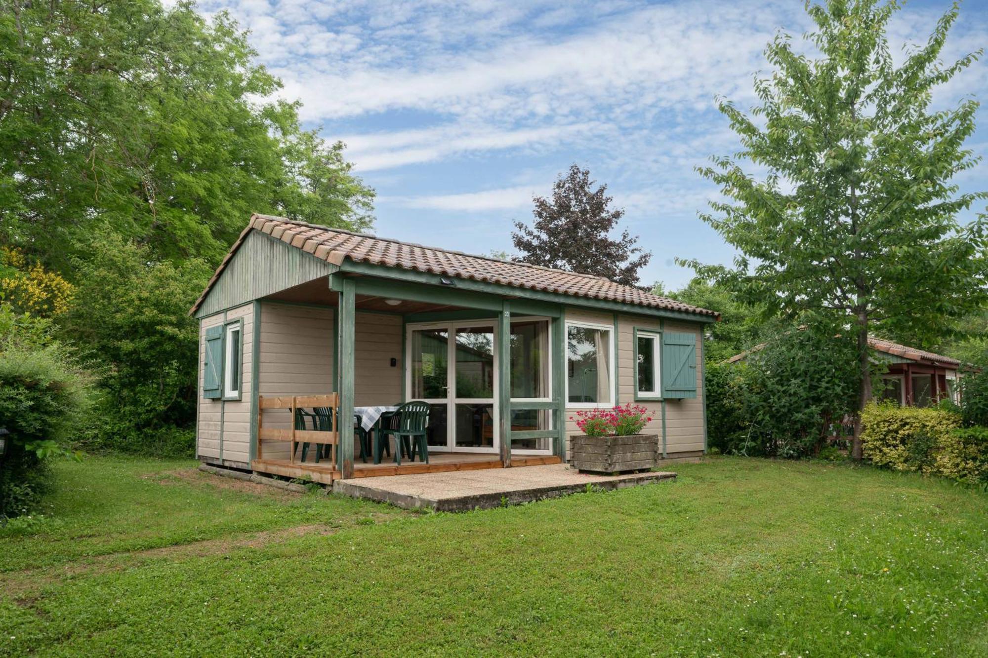 Camping Le Mont Libre - Cottage & Espace Nature - Gannat Bagian luar foto